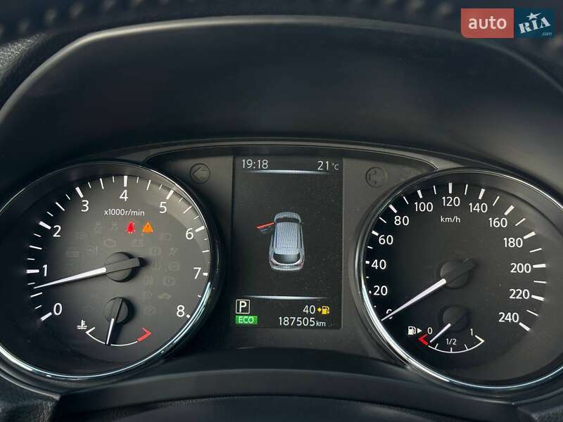 Внедорожник / Кроссовер Nissan Qashqai 2017 в Харькове