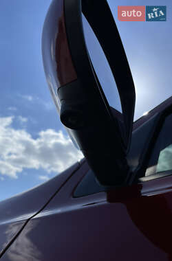 Внедорожник / Кроссовер Nissan Qashqai 2012 в 