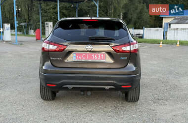 Внедорожник / Кроссовер Nissan Qashqai 2014 в 