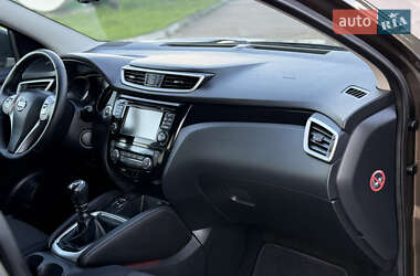 Внедорожник / Кроссовер Nissan Qashqai 2014 в 