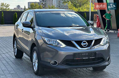 Позашляховик / Кросовер Nissan Qashqai 2017 в 