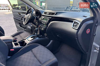 Позашляховик / Кросовер Nissan Qashqai 2017 в 