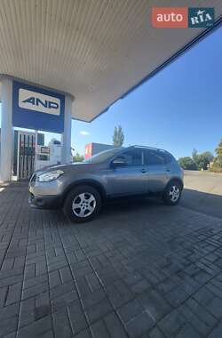 Внедорожник / Кроссовер Nissan Qashqai 2012 в Новоархангельске
