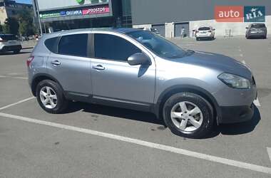 Позашляховик / Кросовер Nissan Qashqai 2013 в Києві