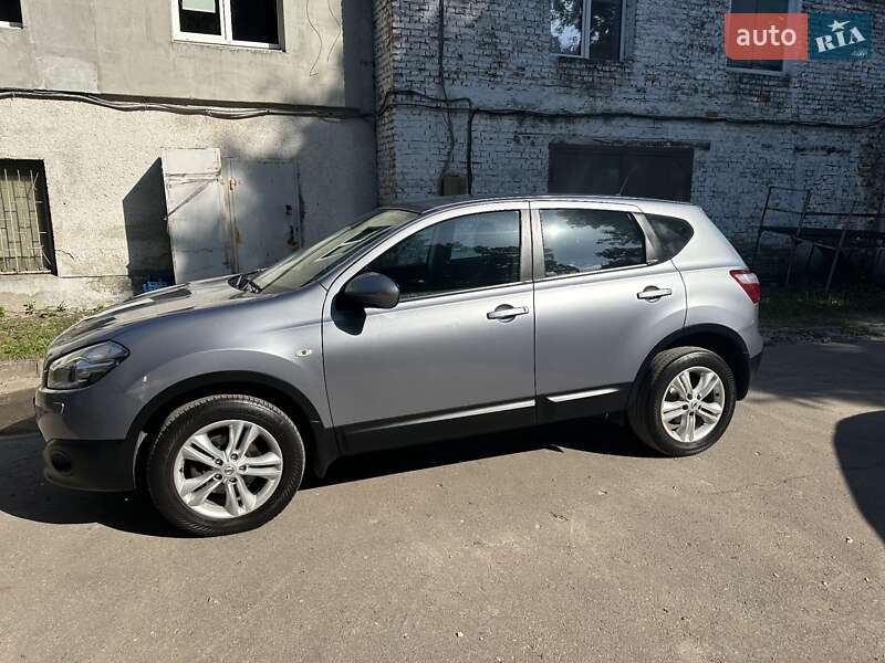 Внедорожник / Кроссовер Nissan Qashqai 2011 в Львове