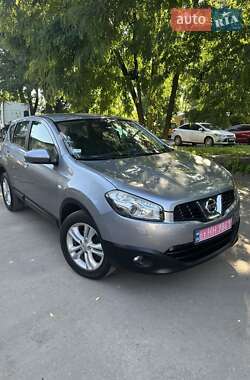 Позашляховик / Кросовер Nissan Qashqai 2011 в Львові