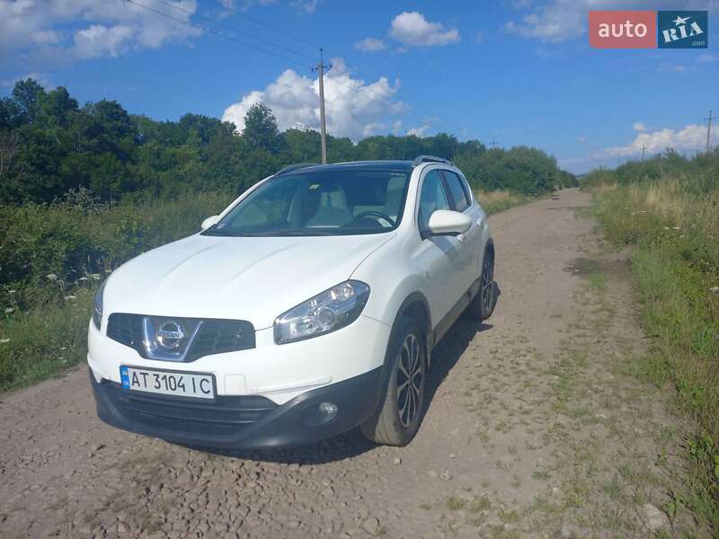 Позашляховик / Кросовер Nissan Qashqai 2012 в Долині фото 16 Позашляховик / Кросовер Nissan Qashqai 2012 в Долині
