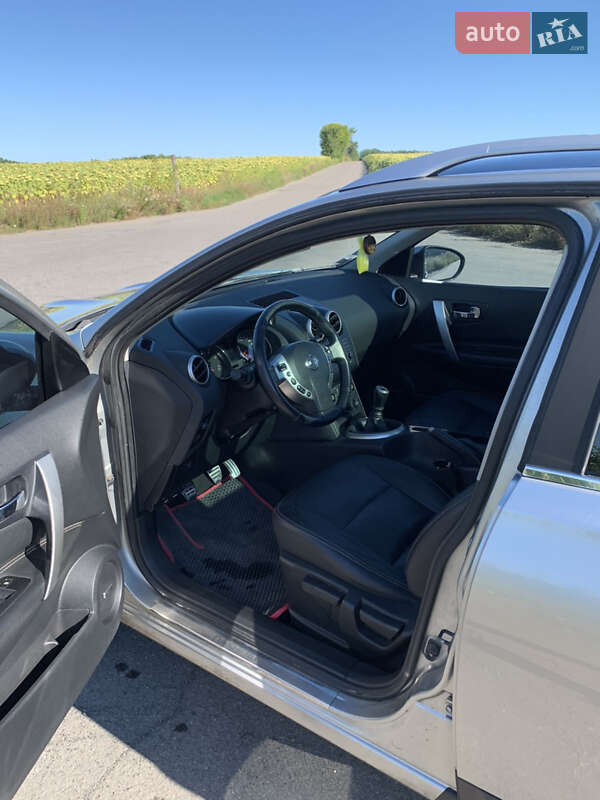 Внедорожник / Кроссовер Nissan Qashqai 2010 в Умани