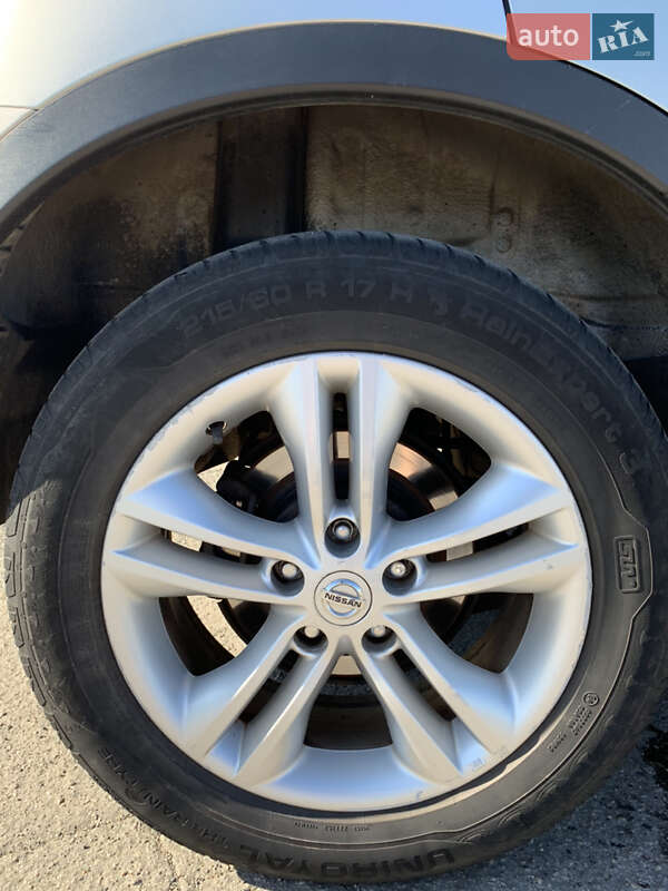 Внедорожник / Кроссовер Nissan Qashqai 2010 в Умани