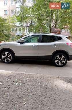 Внедорожник / Кроссовер Nissan Qashqai 2016 в Первомайске