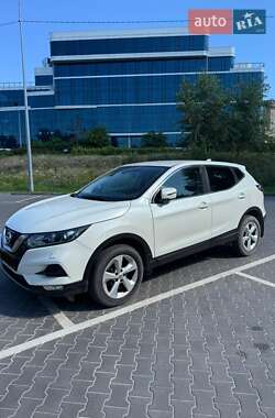 Внедорожник / Кроссовер Nissan Qashqai 2017 в Киеве