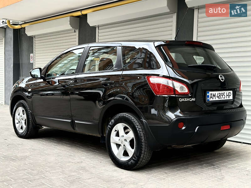 Внедорожник / Кроссовер Nissan Qashqai 2013 в Житомире