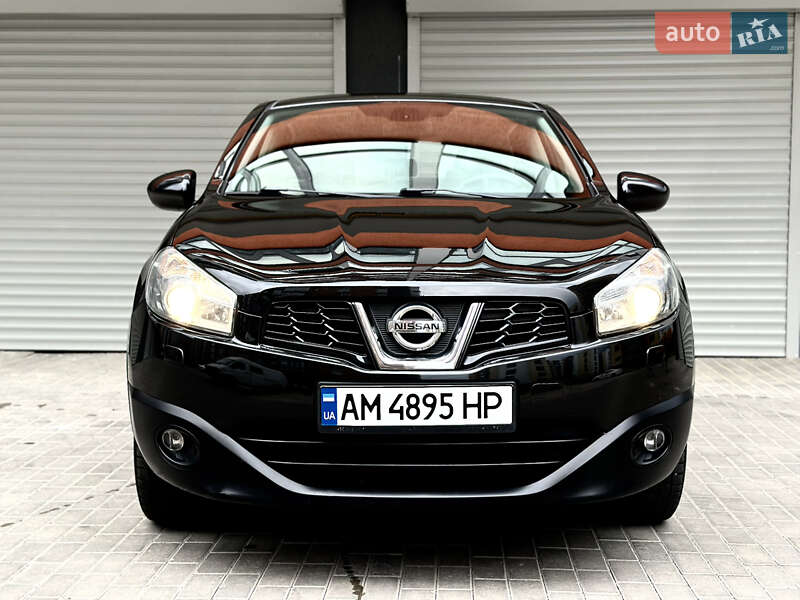Внедорожник / Кроссовер Nissan Qashqai 2013 в Житомире