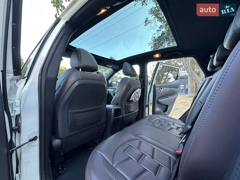 Позашляховик / Кросовер Nissan Qashqai 2017 в Одесі фото 35 Позашляховик / Кросовер Nissan Qashqai 2017 в Одесі