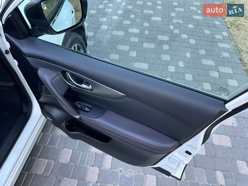 Позашляховик / Кросовер Nissan Qashqai 2017 в Одесі фото 46 Позашляховик / Кросовер Nissan Qashqai 2017 в Одесі