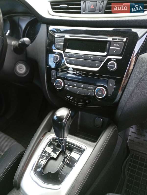 Внедорожник / Кроссовер Nissan Qashqai 2014 в Демидовке