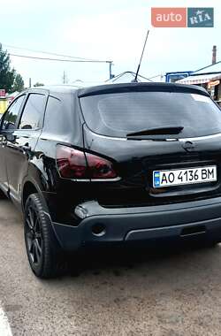 Позашляховик / Кросовер Nissan Qashqai 2008 в Мукачевому