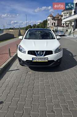 Внедорожник / Кроссовер Nissan Qashqai 2010 в Тернополе