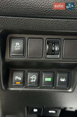 Внедорожник / Кроссовер Nissan Qashqai 2014 в 