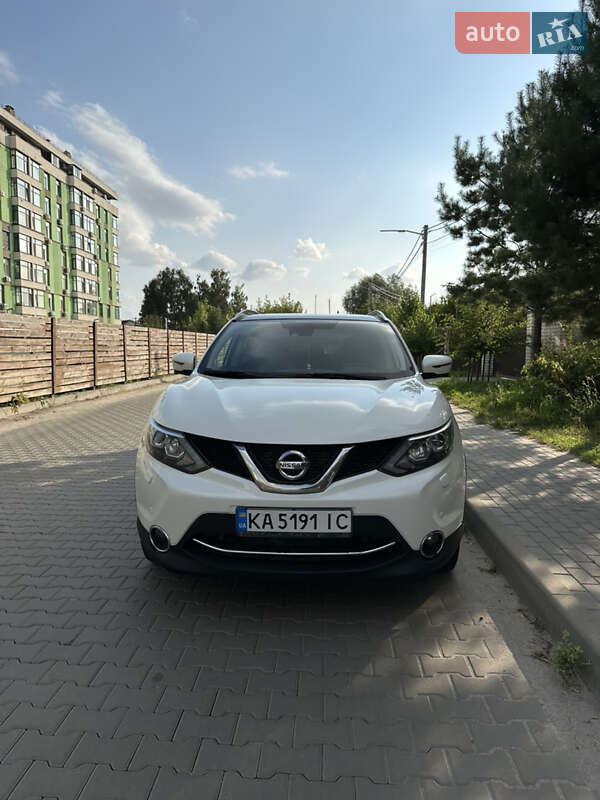 Позашляховик / Кросовер Nissan Qashqai 2015 в Києві
