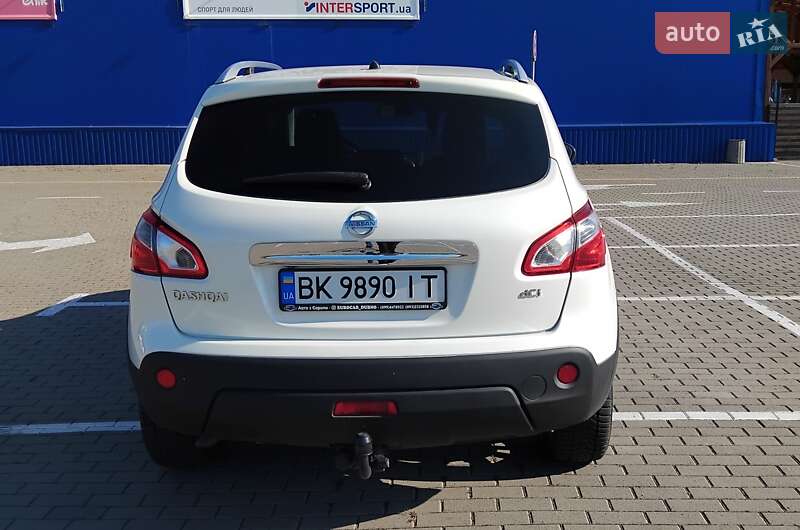 Внедорожник / Кроссовер Nissan Qashqai 2013 в Нововолынске