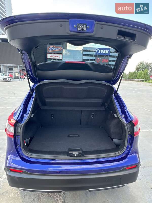 Позашляховик / Кросовер Nissan Qashqai 2017 в Києві фото 17 Позашляховик / Кросовер Nissan Qashqai 2017 в Києві