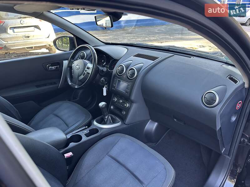 Внедорожник / Кроссовер Nissan Qashqai 2010 в Лебедине