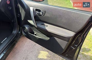 Внедорожник / Кроссовер Nissan Qashqai 2012 в 