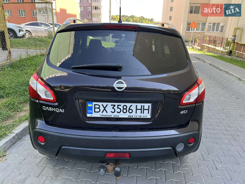 Внедорожник / Кроссовер Nissan Qashqai 2010 в Хмельницком