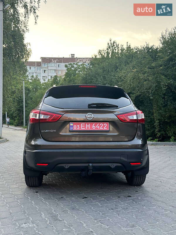 Внедорожник / Кроссовер Nissan Qashqai 2015 в Тернополе фото 7 Внедорожник / Кроссовер Nissan Qashqai 2015 в Тернополе