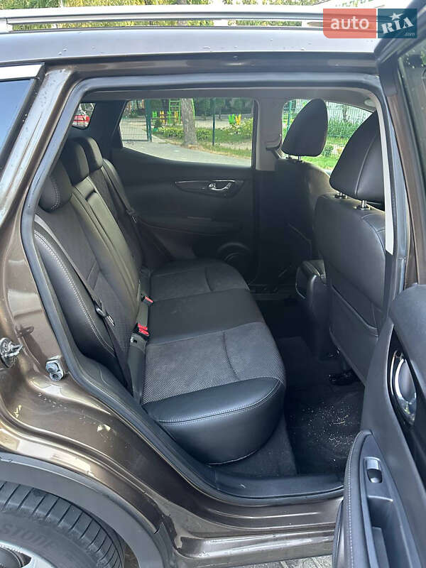 Внедорожник / Кроссовер Nissan Qashqai 2015 в Тернополе фото 13 Внедорожник / Кроссовер Nissan Qashqai 2015 в Тернополе