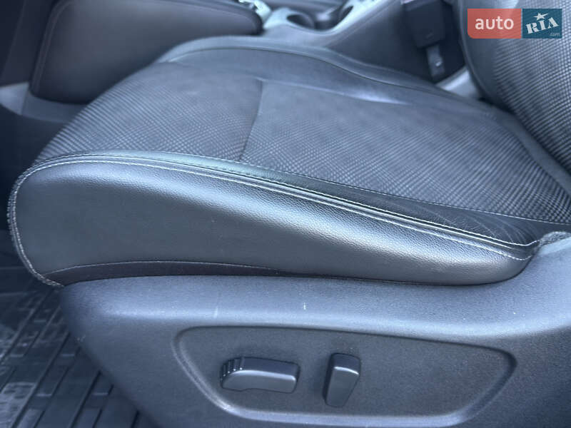 Внедорожник / Кроссовер Nissan Qashqai 2015 в Полтаве