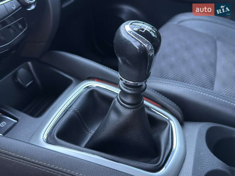 Внедорожник / Кроссовер Nissan Qashqai 2015 в Полтаве