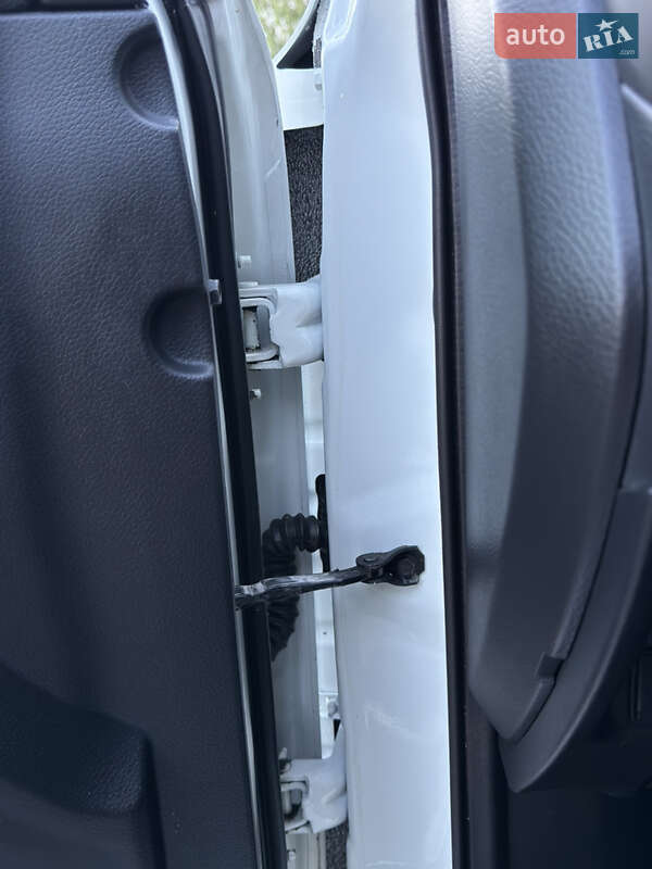 Внедорожник / Кроссовер Nissan Qashqai 2015 в Полтаве