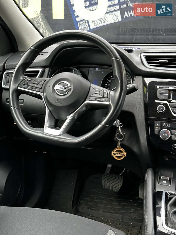 Внедорожник / Кроссовер Nissan Qashqai 2017 в Львове
