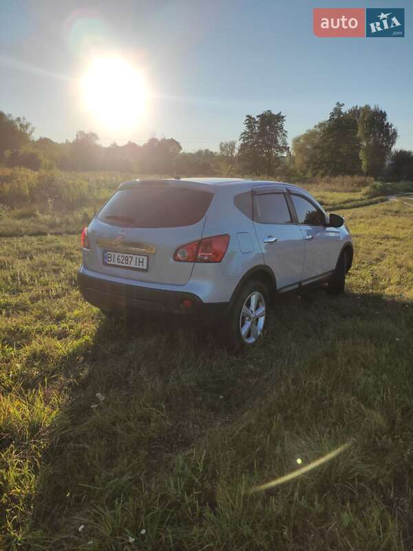 Внедорожник / Кроссовер Nissan Qashqai 2007 в Ромнах