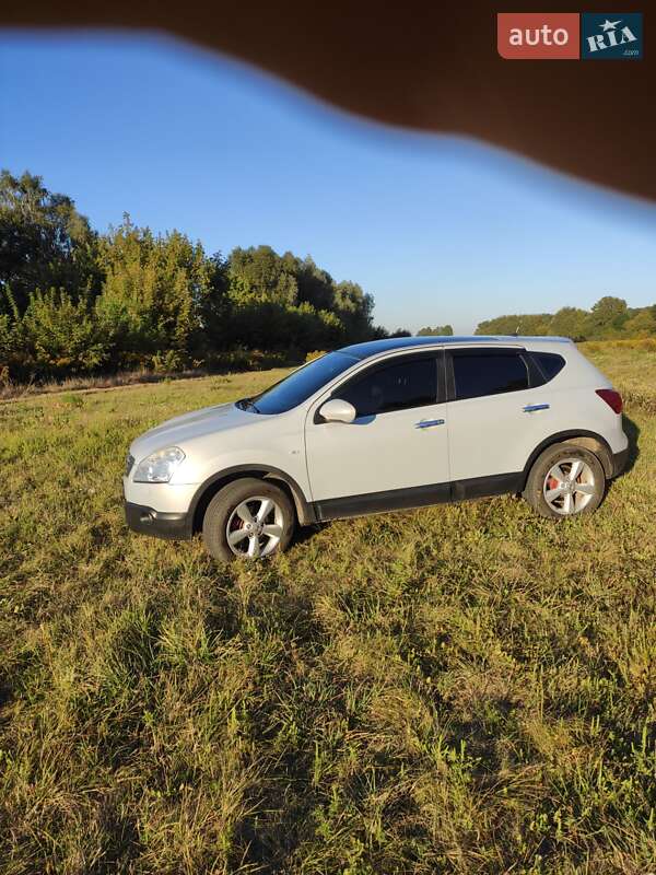 Внедорожник / Кроссовер Nissan Qashqai 2007 в Ромнах