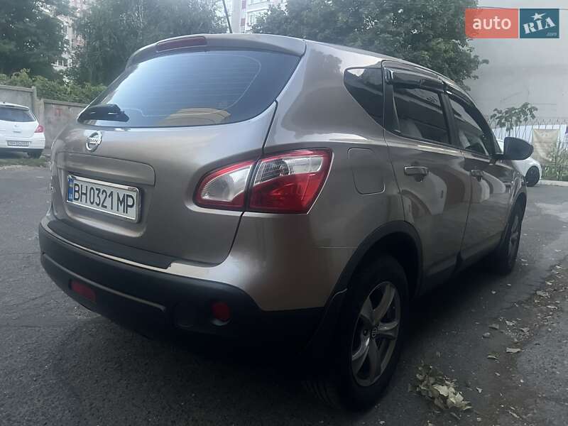 Внедорожник / Кроссовер Nissan Qashqai 2010 в Одессе