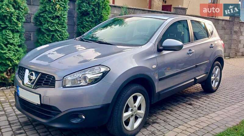 Внедорожник / Кроссовер Nissan Qashqai 2011 в Ровно