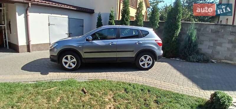 Внедорожник / Кроссовер Nissan Qashqai 2011 в Ровно