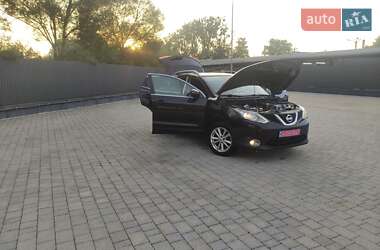 Внедорожник / Кроссовер Nissan Qashqai 2014 в 