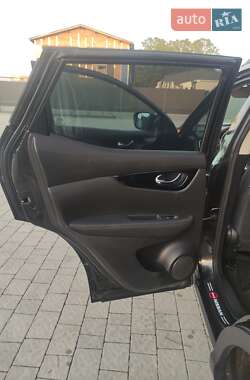 Внедорожник / Кроссовер Nissan Qashqai 2014 в 