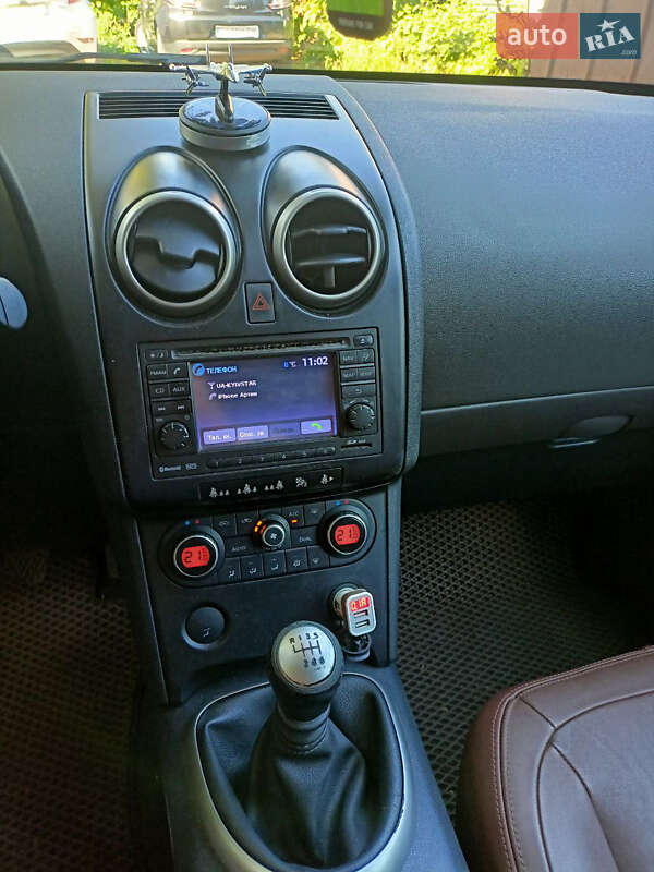 Позашляховик / Кросовер Nissan Qashqai 2009 в Житомирі