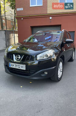 Внедорожник / Кроссовер Nissan Qashqai 2010 в 
