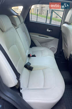 Внедорожник / Кроссовер Nissan Qashqai 2010 в 
