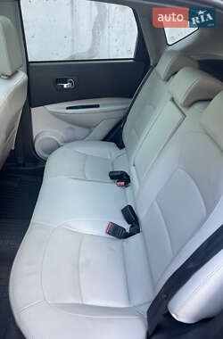 Внедорожник / Кроссовер Nissan Qashqai 2010 в 
