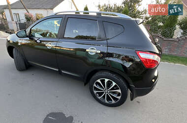 Внедорожник / Кроссовер Nissan Qashqai 2010 в 