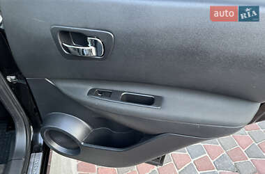 Внедорожник / Кроссовер Nissan Qashqai 2010 в 