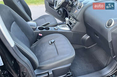 Внедорожник / Кроссовер Nissan Qashqai 2010 в 