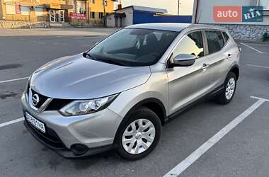 Внедорожник / Кроссовер Nissan Qashqai 2014 в Тернополе